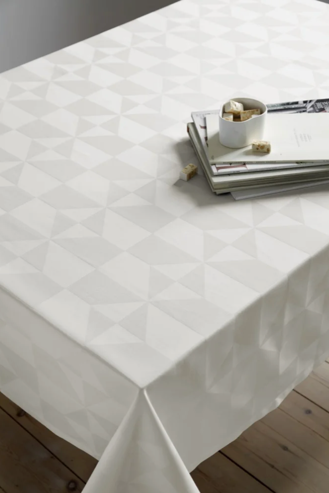 Damask Duge Wind