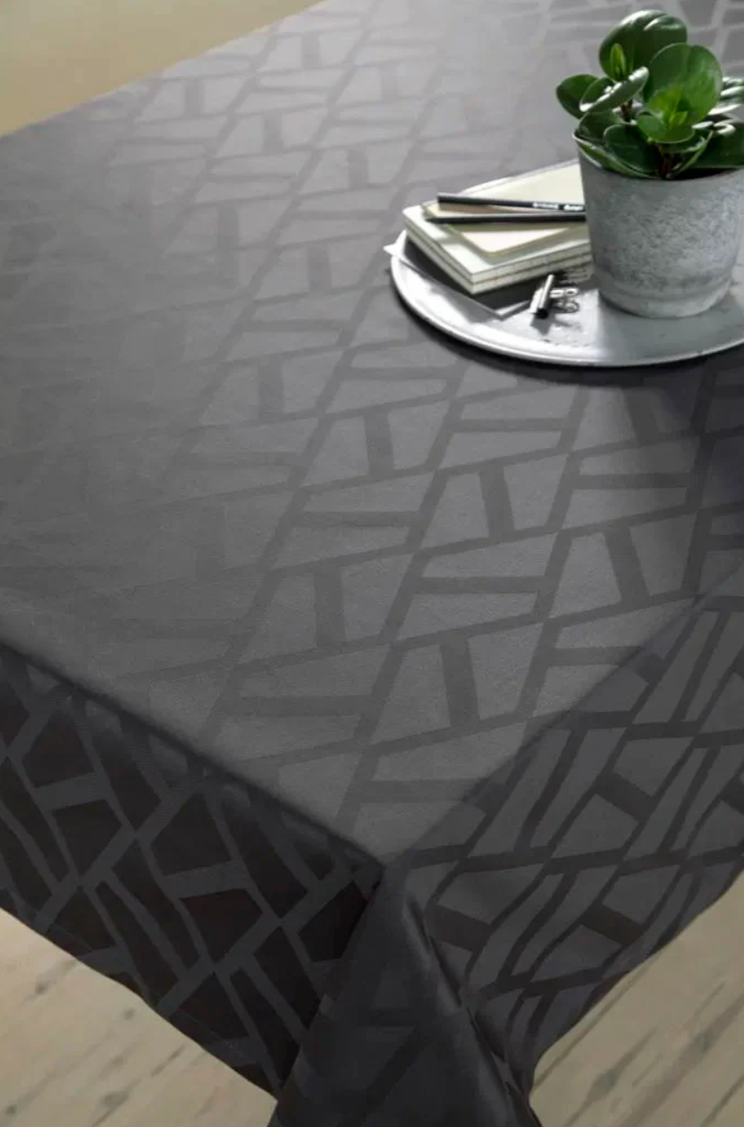 Damask Duge Wind