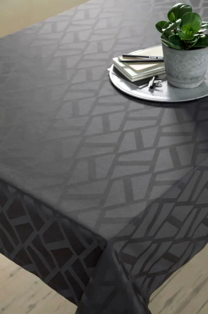 Damask Duge Wind